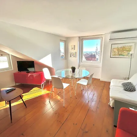 Lovely & Cozy With Amazing View & Location Апартаменты Лиссабон