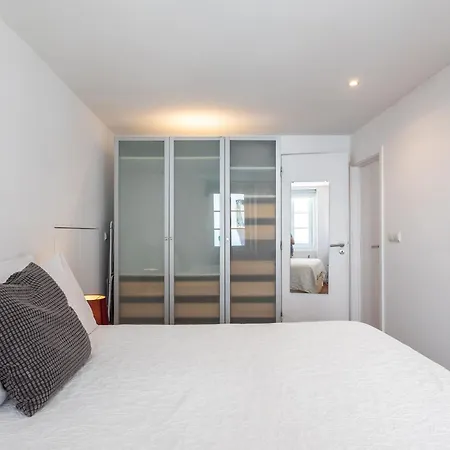 Apartmán Lovely & Cozy With Amazing View & Location