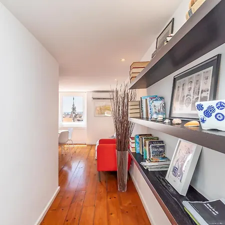 Apartmán Lovely & Cozy With Amazing View & Location