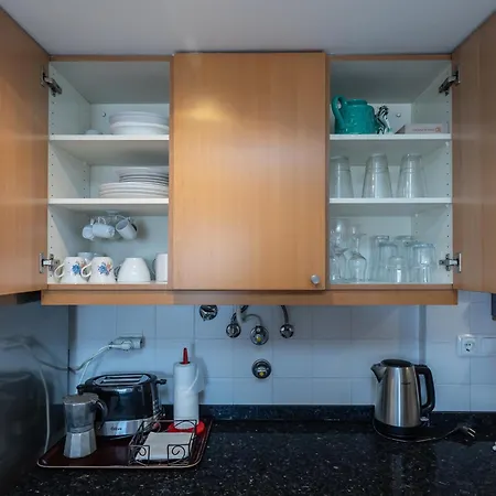 Lovely & Cozy With Amazing View & Location Apartmán *