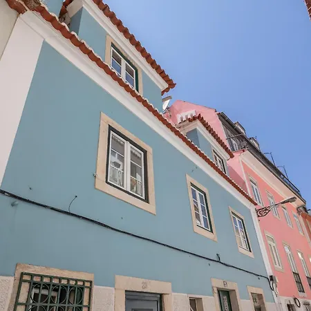 Lovely & Cozy With Amazing View & Location Apartmán